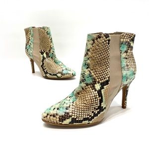 Marian Spain ankle booties snake print size 38
